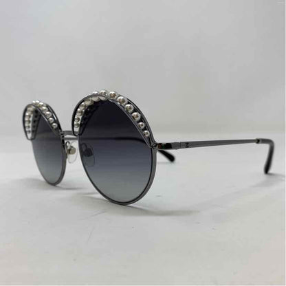 Pre-Owned Chanel Black Multi Metal Designer Sunglasses