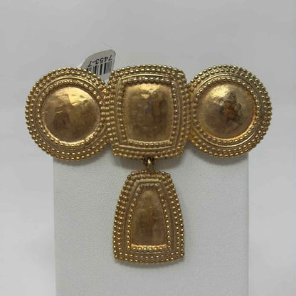Pre-Owned Oscar de La Renta Gold Metal Brooch