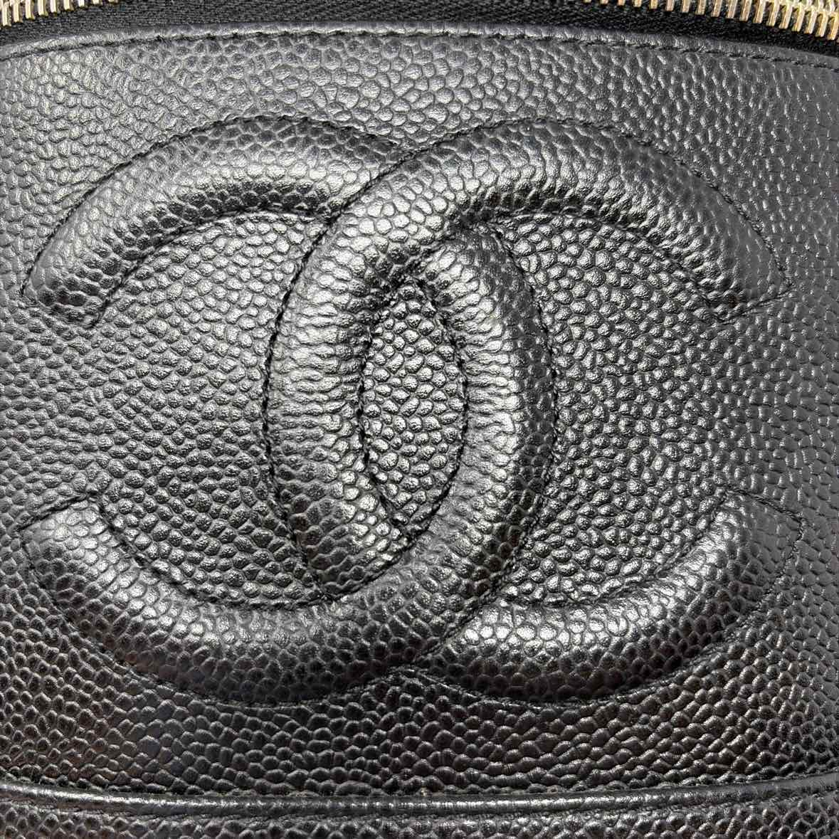 Pre-Owned Chanel Black Leather Designer Handbag