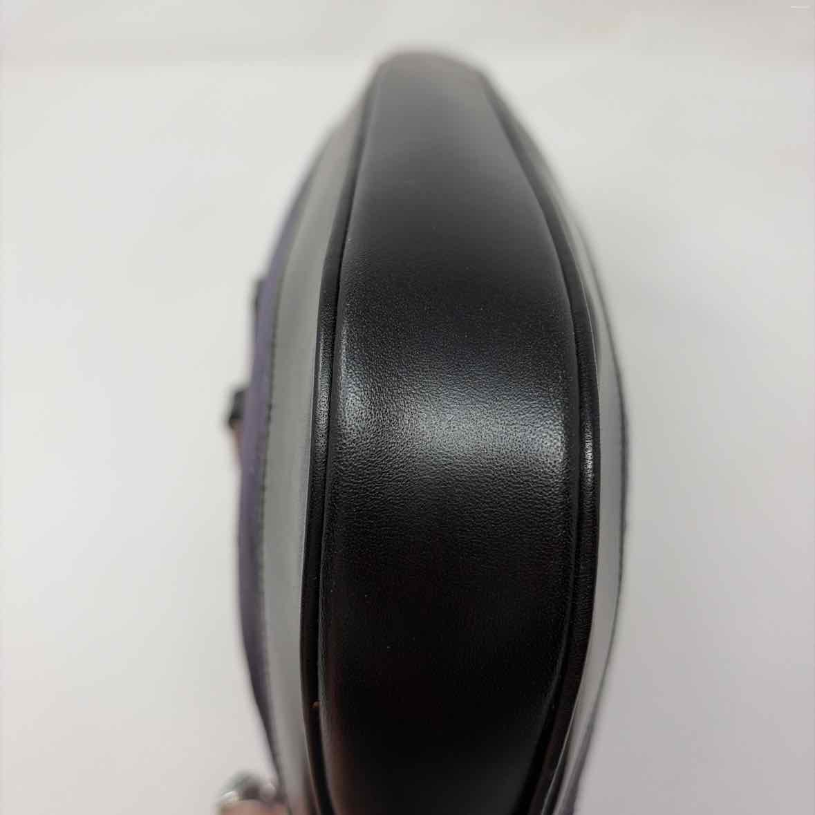 Pre-Owned Gucci Purple Velvet Designer Handbag