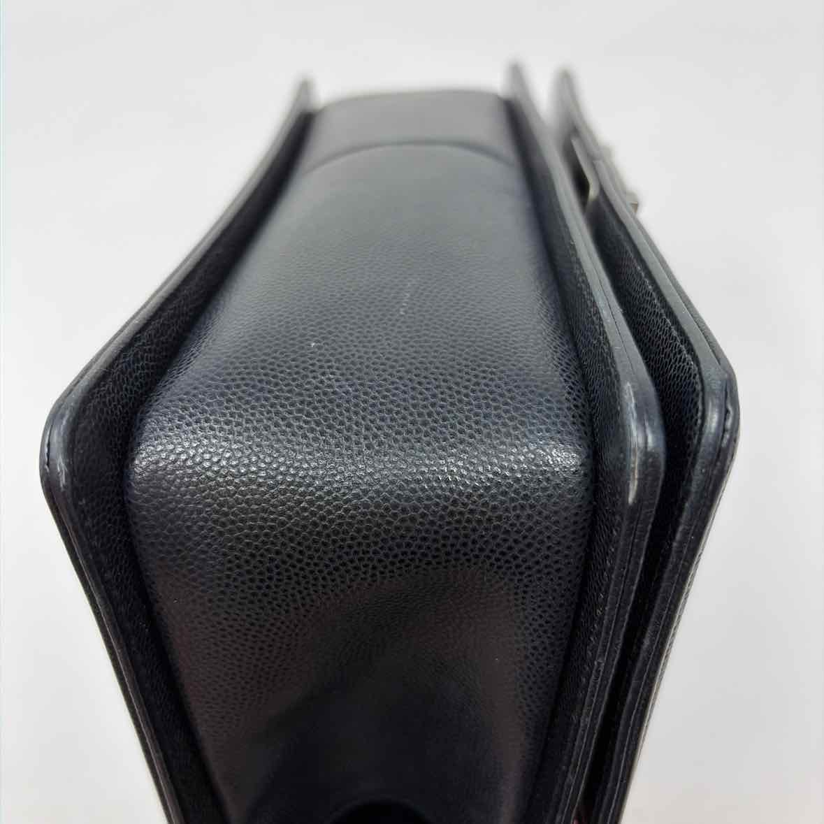 Pre-Owned Chanel Black Leather Designer Handbag