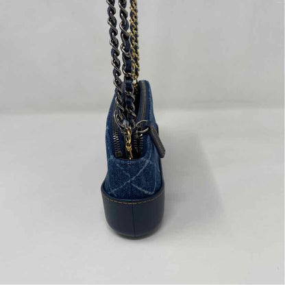 Pre-Owned Chanel Denim Denim Designer Handbag