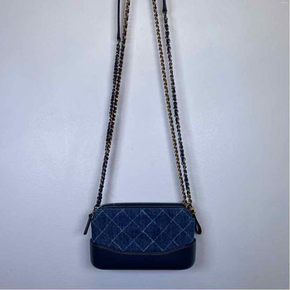 Pre-Owned Chanel Denim Denim Designer Handbag
