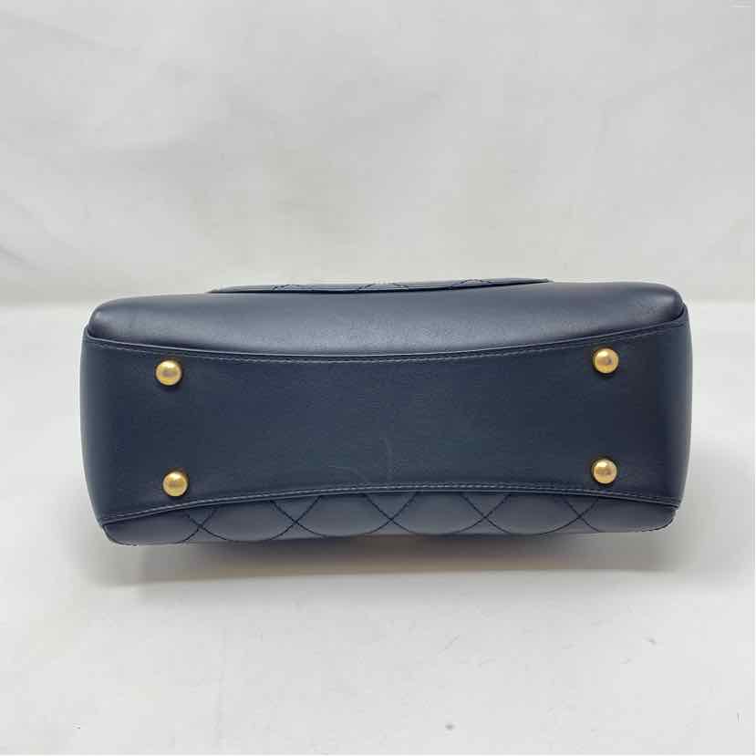 Pre-Owned Chanel Black Leather Designer Handbag