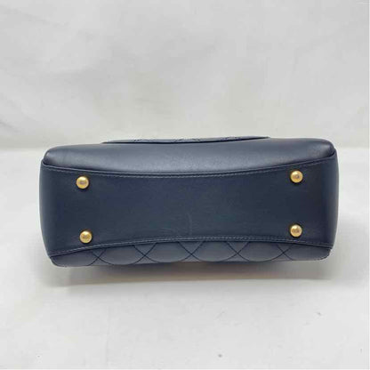 Pre-Owned Chanel Black Leather Designer Handbag