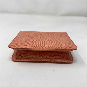 Pre-Owned Judith Leiber Coral Leather Handbag