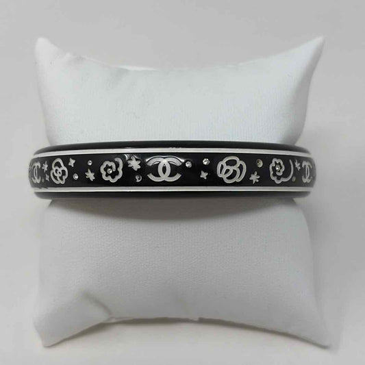 Pre-Owned Chanel Black Designer Jewelry