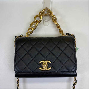 Pre-Owned Chanel Black Leather Designer Handbag