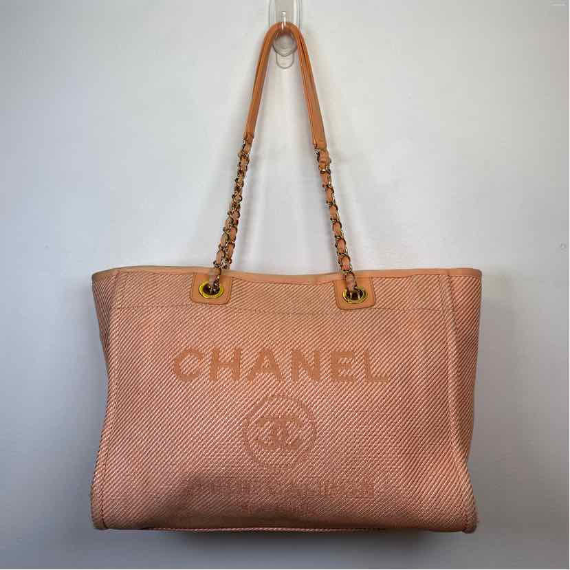 Pre-Owned Chanel Orange Canvas Designer Handbag