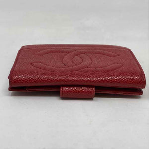 Pre-Owned Chanel Red Leather Designer Wallet