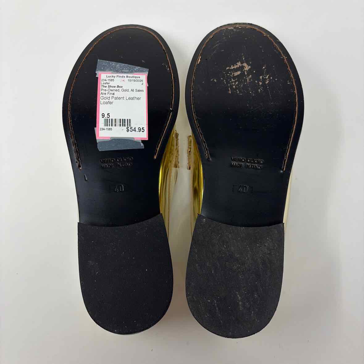 Pre-Owned Shoe Size 9.5 The Shoe Box Gold Loafer