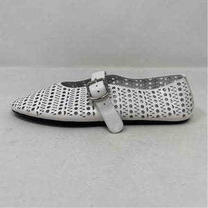 Pre-Owned Shoe Size 8 Jeffrey Campbell White Flats