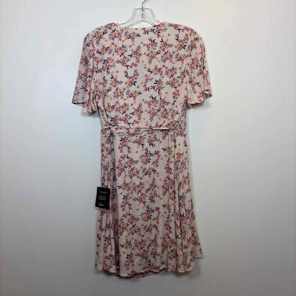 Pre-Owned Size M Lulus Pink Multi Casual Dress