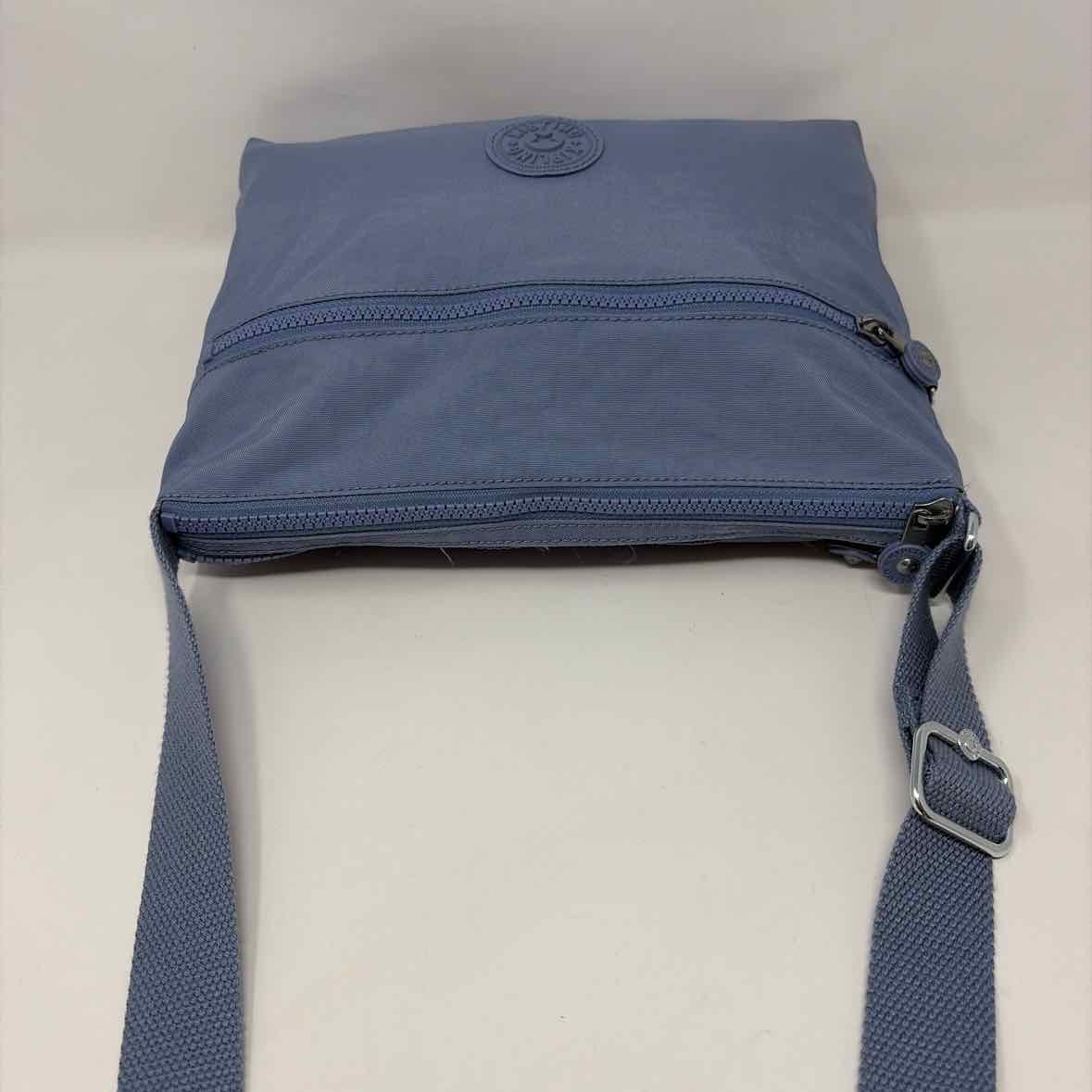 Pre-Owned Kipling Periwinkle Nylon Handbag