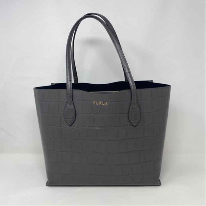 Pre-Owned Furla Grey Leather Handbag
