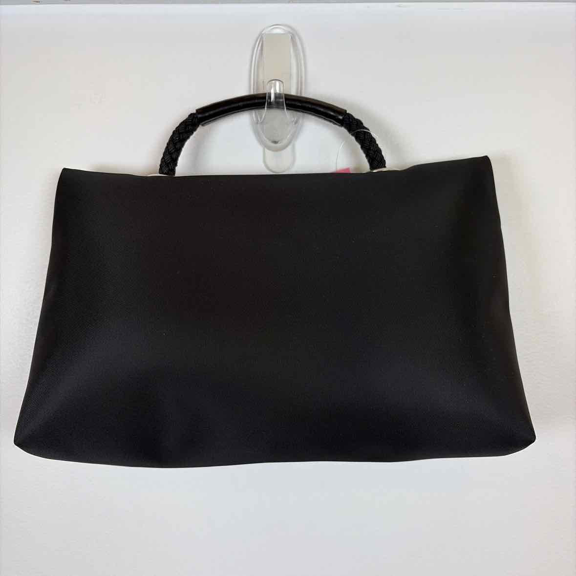 Pre-Owned Longchamp Black Nylon Handbag