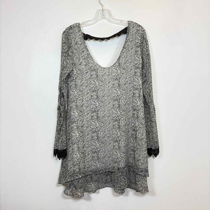 Pre-Owned Size S Lucy Love Black/White Casual Dress