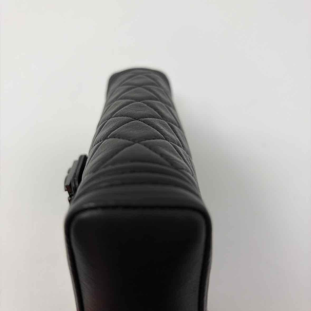 Pre-Owned Chanel Black Leather Designer Wallet