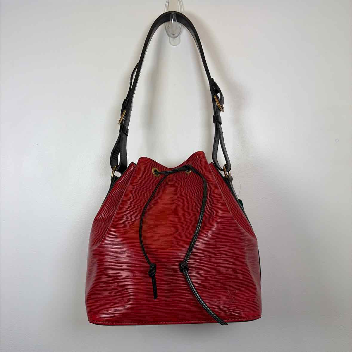 Pre-Owned Louis Vuitton Red Leather Designer Handbag