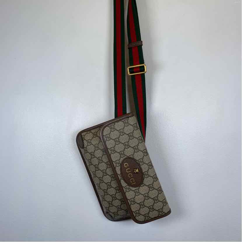 Pre-Owned Gucci Monogram Canvas Designer Handbag