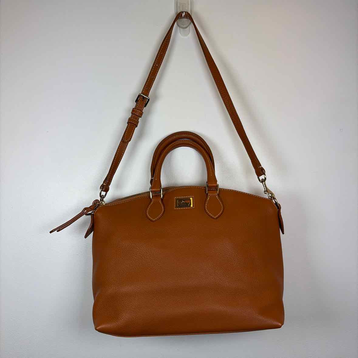 Pre-Owned Dooney & Bourke Cognac Leather Handbag