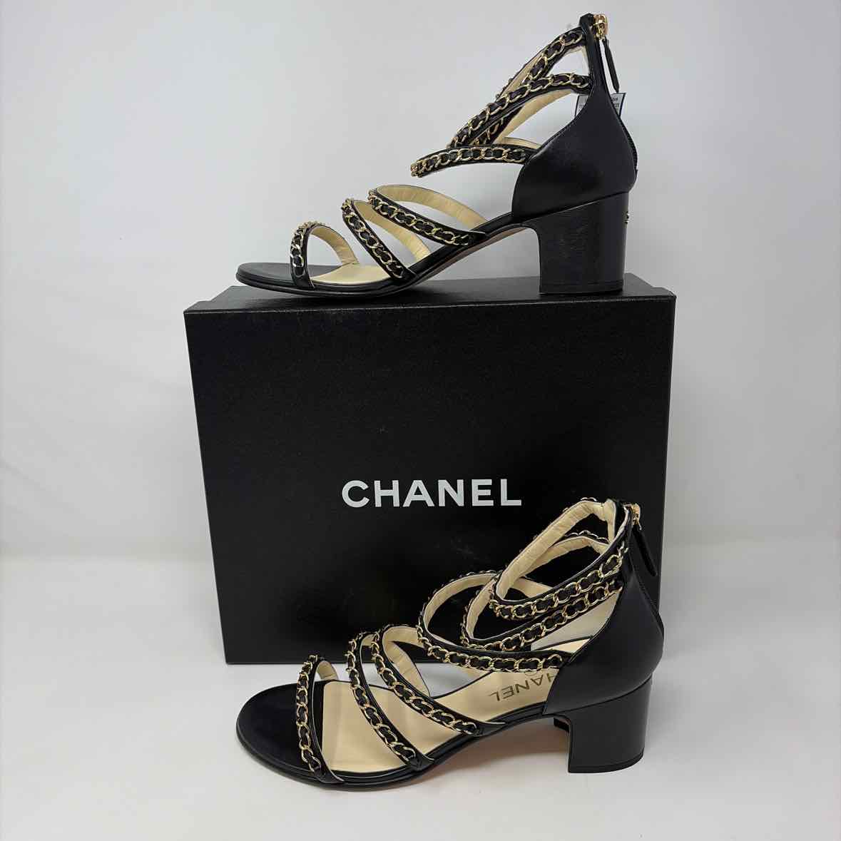 Pre-Owned Chanel Black Leather Shoe Size 10.5 Designer Shoes