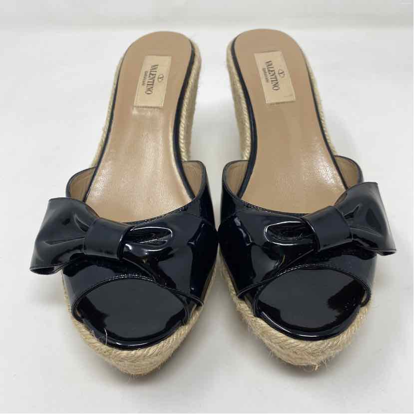 Pre-Owned Valentino Black Patent Shoe Size 7.5 Designer Shoes