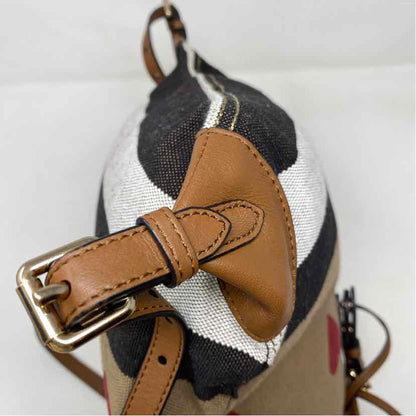 Pre-Owned Burberry Plaid Canvas Designer Handbag
