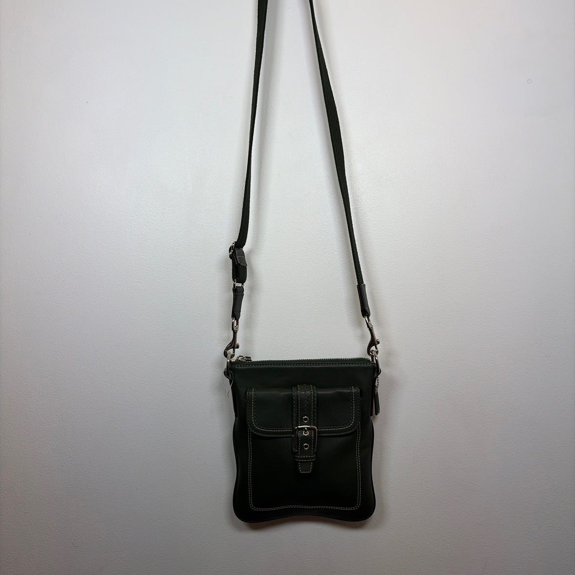 Pre-Owned Coach Green Leather Handbag