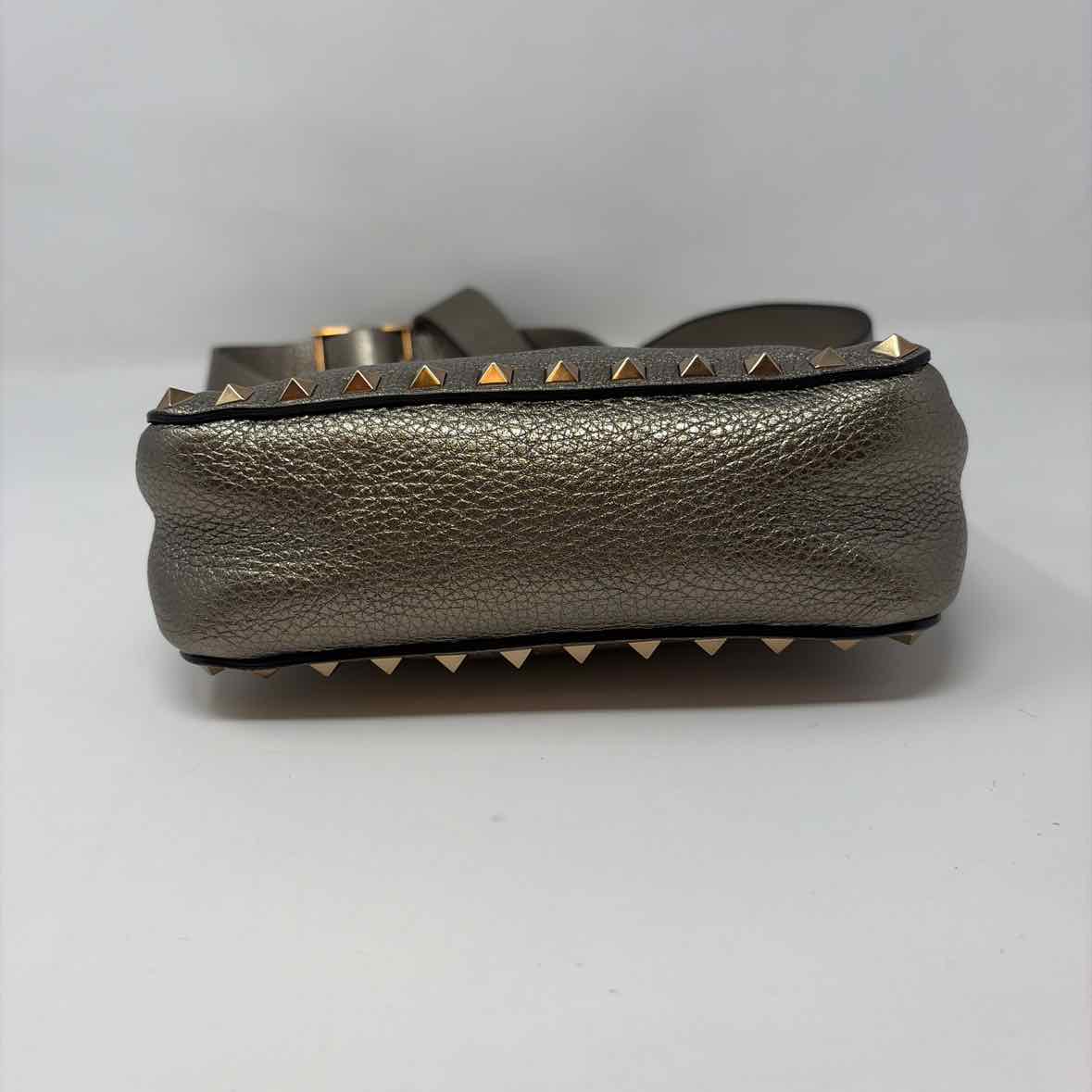 Pre-Owned Valentino Gold Leather Designer Handbag