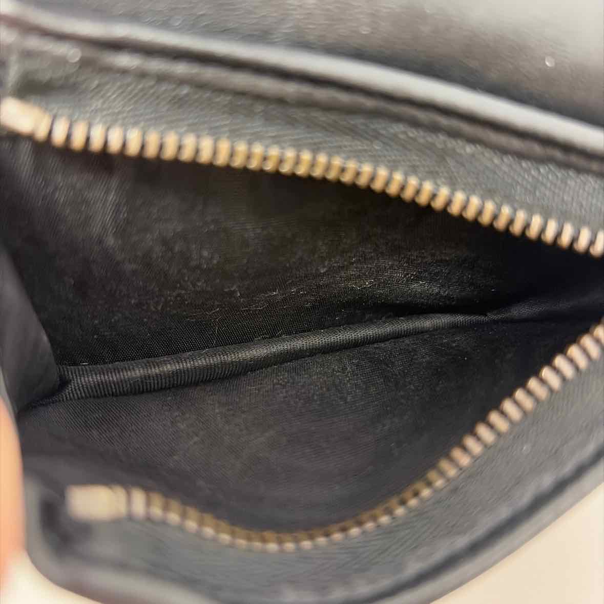 Pre-Owned Gucci Black Leather Designer Wallet