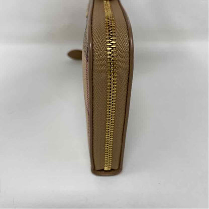 Pre-Owned Burberry Plaid Canvas Designer Wallet