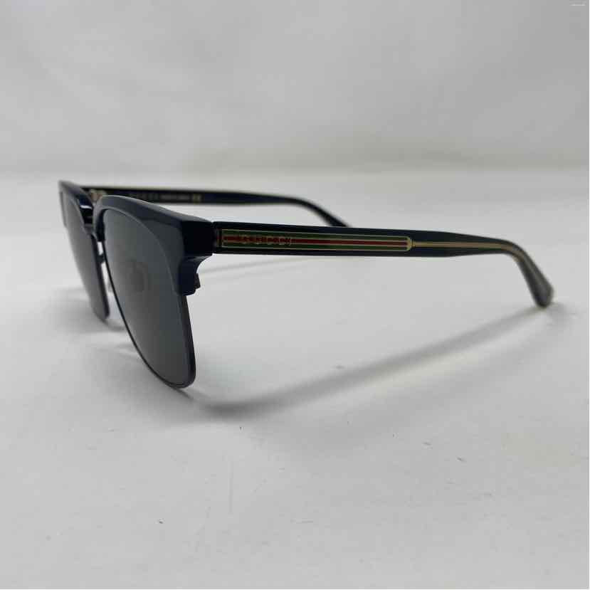 Pre-Owned Gucci Black Plastic Designer Sunglasses