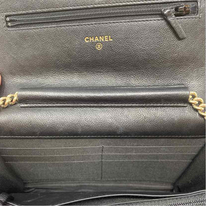 Pre-Owned Chanel Black Leather Designer Handbag