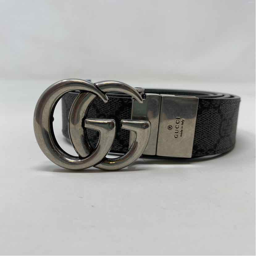 Pre-Owned Gucci Grey Canvas Designer Belt