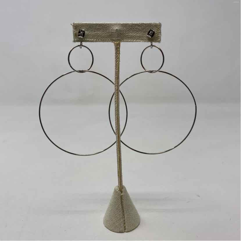 Pre-Owned Silver Earrings