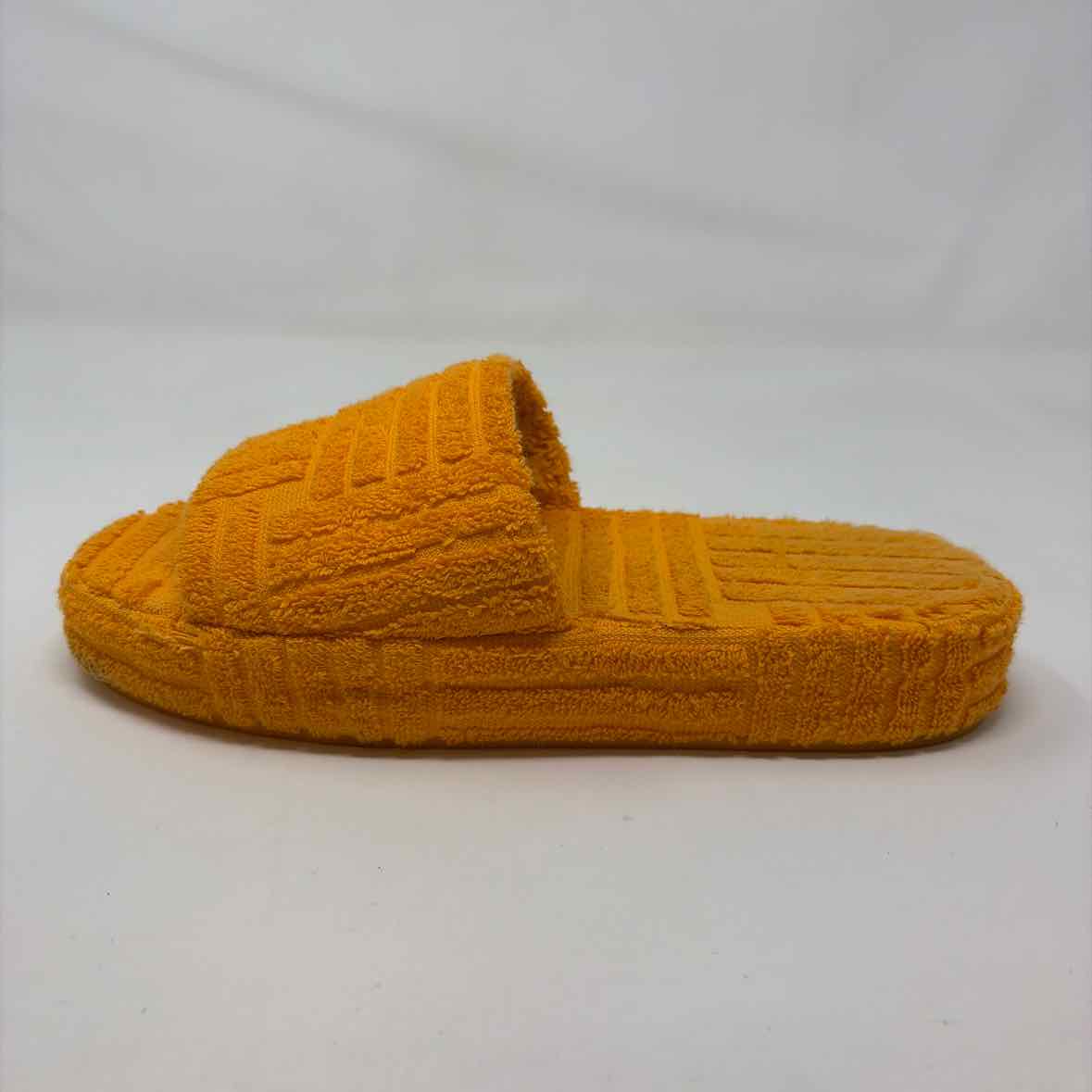 Pre-Owned Bottega Veneta Orange Terry Cloth Shoe Size 7.5 Designer Shoes
