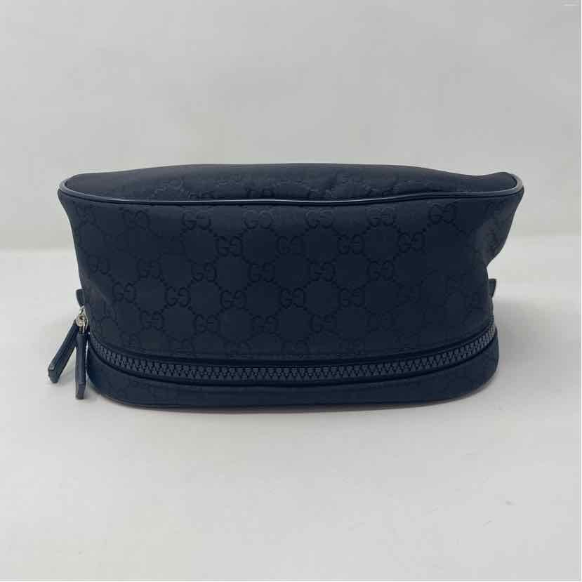 Pre-Owned Gucci Black Nylon Designer Handbag