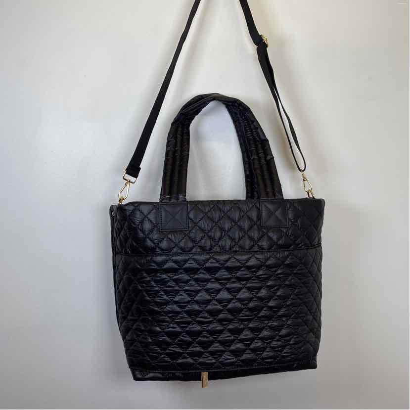 Pre-Owned Black Handbag