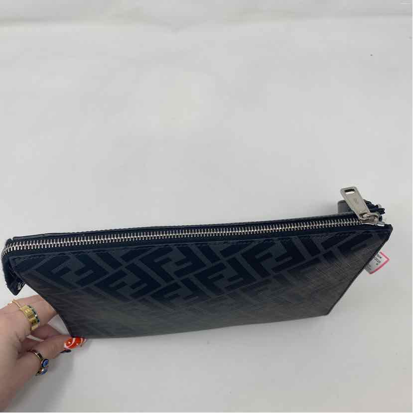 Pre-Owned Fendi Black/Yellow Leather Designer Handbag