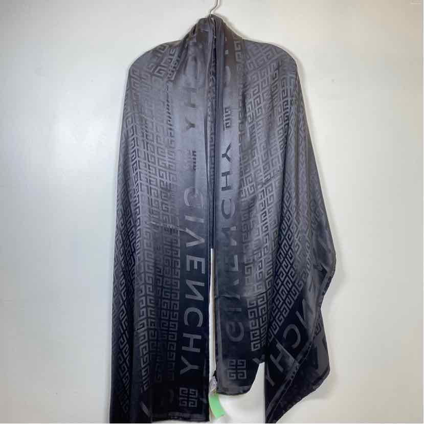 Pre-Owned Givenchy Black Silk Designer Scarf