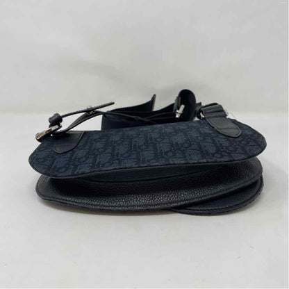 Pre-Owned Christian Dior Black Canvas Designer Handbag
