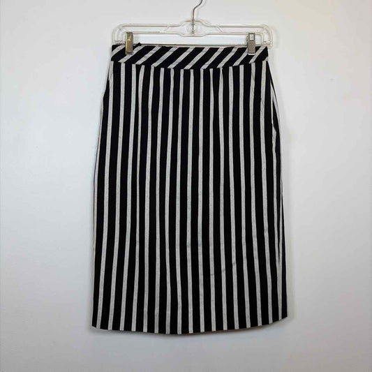Pre-Owned Size 2/S Escada Black/White Skirt