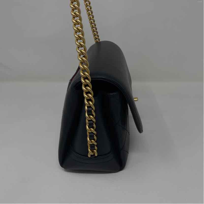 Pre-Owned Chanel Black Leather Designer Handbag
