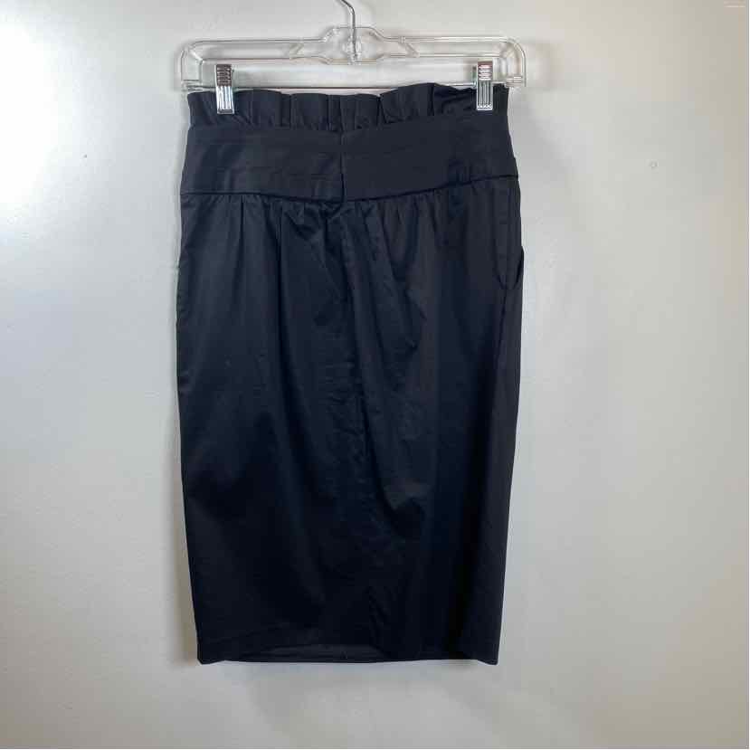 Pre-Owned Size S Love Moschino Black Skirt