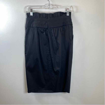 Pre-Owned Size S Love Moschino Black Skirt