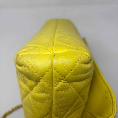 Pre-Owned Chanel Chartreuse Leather Designer Handbag