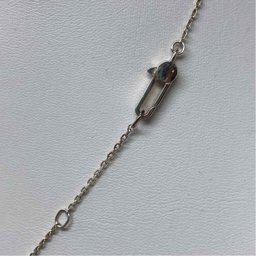 Pre-Owned Gucci Silver Sterling Designer Jewelry