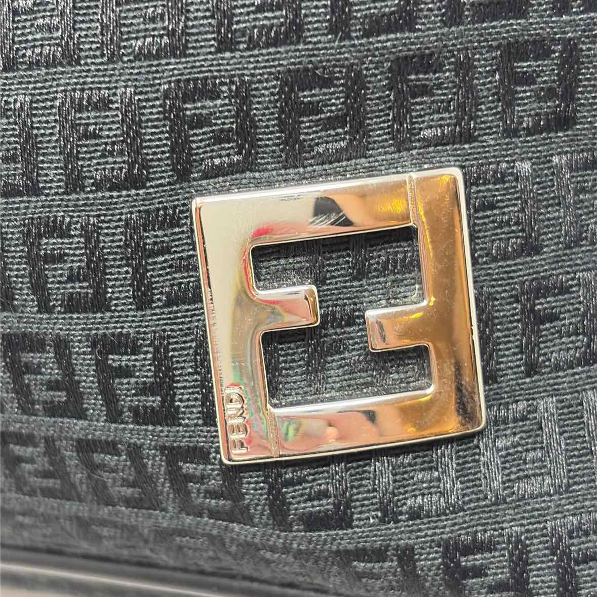 Pre-Owned Fendi Black Fabric Designer Handbag