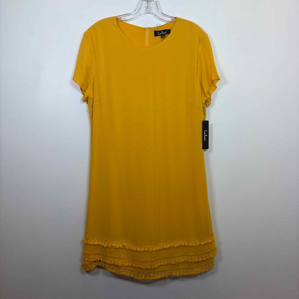 Pre-Owned Size L Lulus Yellow Casual Dress